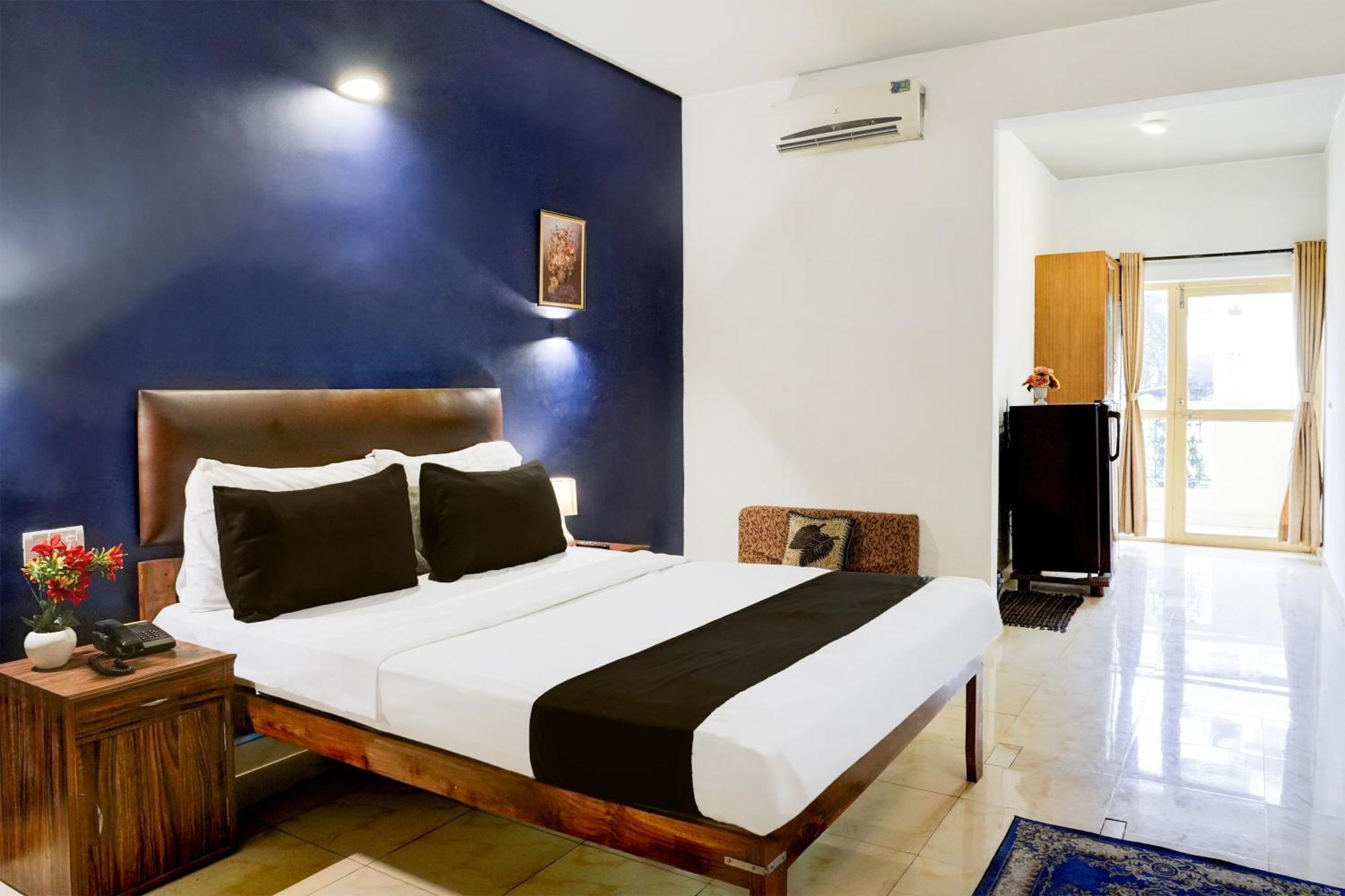 Super Townhouse Candolim Exterior foto
