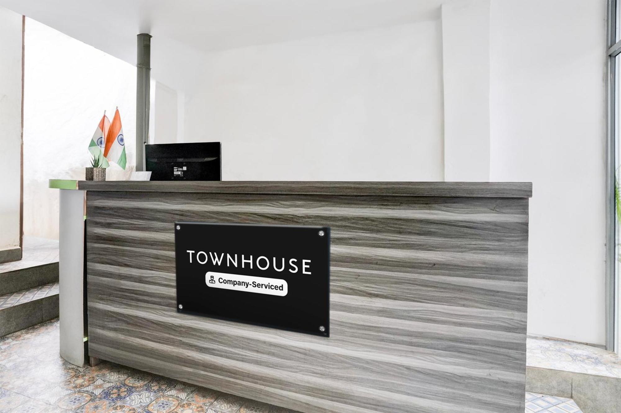 Super Townhouse Candolim Exterior foto