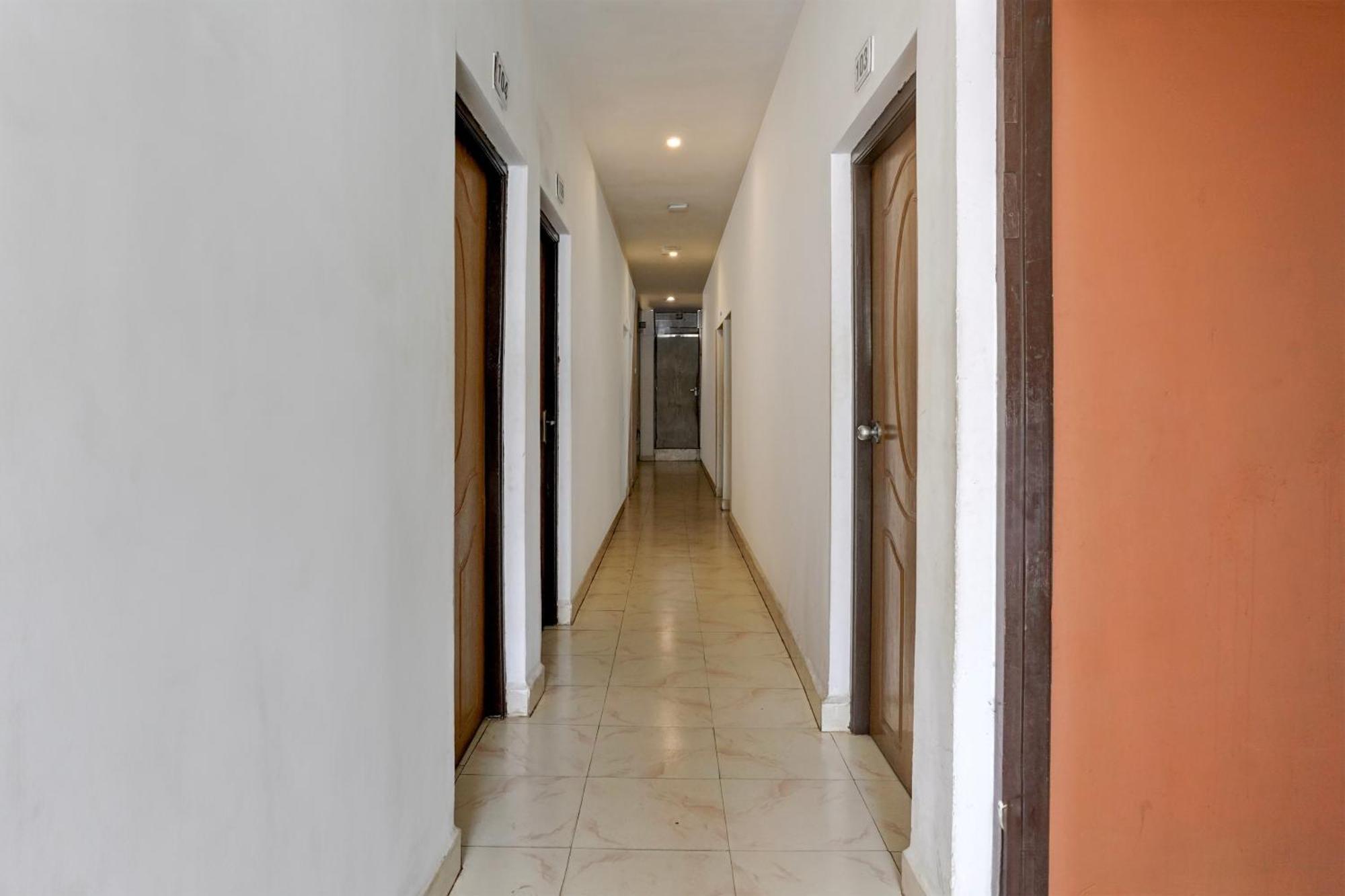 Super Townhouse Candolim Exterior foto